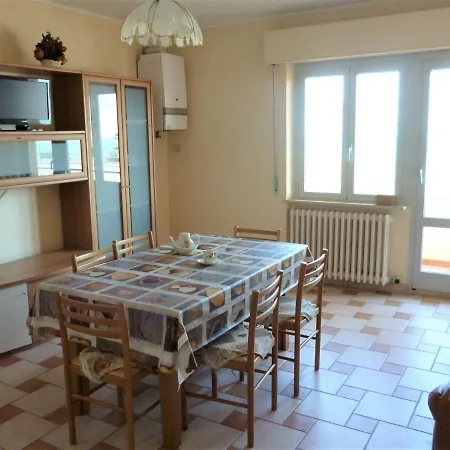 Porto Recanati Fronte Mare L17 * Порто-Реканати